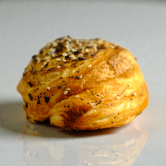 Everything Spice Cream Cheese Scroll